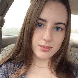 Meet your Posher, Maya